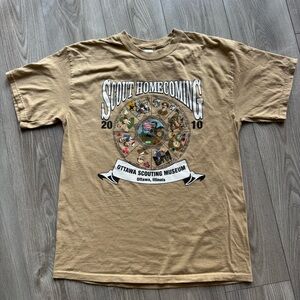 Gildan Beige Graphic Tee